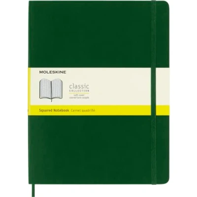 Abbildung von Moleskine Klassisches Notizbuch, Kariertes Weicher Einband und Elastischer Verschluss, Myrtegrün, XL Format 19 x 25 cm, 192 Seiten