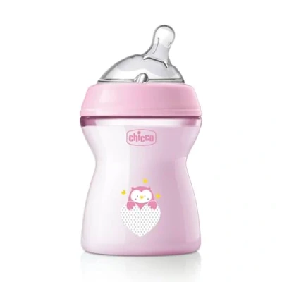 Abbildung von Chicco Natural Feeling Anti Kolik Babyflasche für 2+ Monate, 250 ml, mit Weichem Silikonsauger und Doppelventil, Natürliches Instinktives Gefühl beim Saugen, Kunststoffflasche
