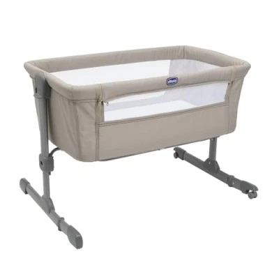 Abbildung von Chicco Next2Me Essential Neugeborenen Beistellbett, Nachhaltig, Kompatibel mit verschiedenen Betten, Höhenverstellbar, Neigbar, Gute Luftzirkulation, Matratze und Tasche enthalten, 0 6 Monate