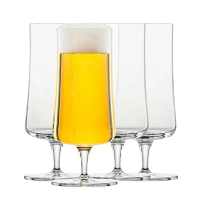 Abbildung von SCHOTT ZWIESEL Pilsglas Beer Basic 0,3 l (4er Set), klassische Biertulpe mit Moussierpunkt, spülmaschinenfeste Tritan Kristallgläser, Made in Germany (Art. Nr. 130006)
