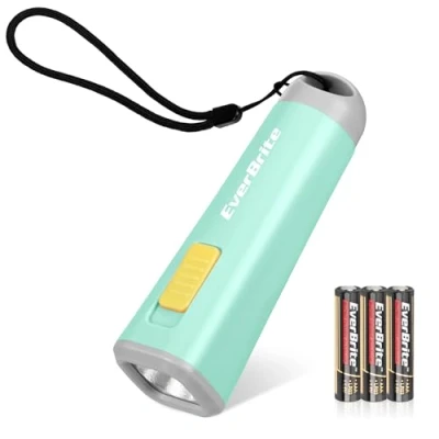 Abbildung von EverBrite LED Taschenlampe klein hellgrün, Kindertaschenlampe Kunststoff 1 W mit 3 AAA Batterien für Kinder