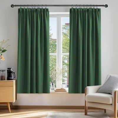 Abbildung von Deconovo Vorhang Blickdicht Gardinen Kräuselband Verdunkelungsvorhang Thermogardine Vorhänge, 138x132cm(HöhexBreite), Waldgrün, 2er Set