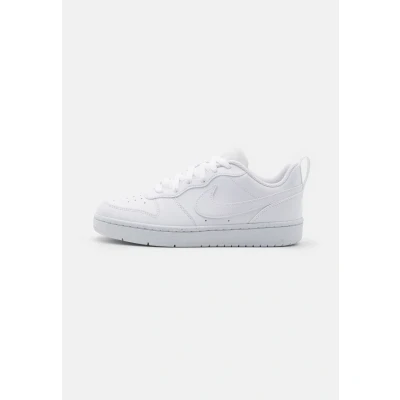 Abbildung von Nike Sportswear Court Borough Recraft Unisex Sneaker low für Kinder, Größe: 35.5, White Schuhe