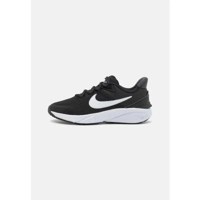 Abbildung von Nike Performance STAR Runner 4 Unisex Laufschuh Neutral für Kinder, Größe: 40, Black/white/anthracite Schuhe