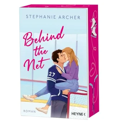 Abbildung von Behind the Net: Roman Mit farbig gestaltetem Buchschnitt nur in limitierter Erstauflage der gedruckten Ausgabe Spicy Sportsromance für Fans von »Icebreaker«! (Die Vancouver Storm Reihe, Band 1)