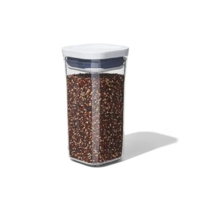 Abbildung von OXO Good Grips POP Behälter luftdichte, stapelbare Aufbewahrungsbox mit Deckel für Lebensmittel 0,5 l Haferflocken und mehr, Weiß