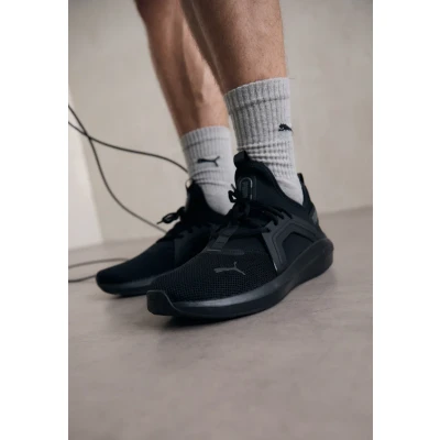 Abbildung von Puma ENZO Trainingsschuh, Größe: 38.5, For all time red black Schuhe
