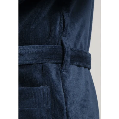 Abbildung von CALIDA After Shower Wohlfühl Bademantel mit Frotteefutter Herren, aus saugfähigem Frottee und weichem Velours, aufgesetzten Taschen