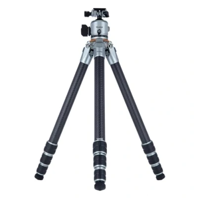 Abbildung von Rollei Lion Rock Pro Carbon Stativ inkl. Stativkopf Ultraleicht, Hohe Tragkraft 20 kg, Verstellbare Höhe bis 147,5 cm, Kompaktes Packmaß, Wechselbare Spikes für Stabilität auf jedem Untergrund