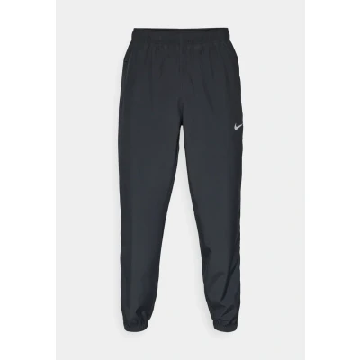 Abbildung von Nike Performance FORM PANT Jogginghose, Herren, Größe: Medium, Black/reflective silver