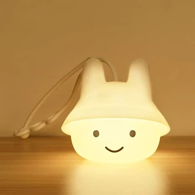 Abbildung von Vicloon Nachtlicht Kinder, Baby Nachttischlampe mit Fernbedienung und Touch Steuerung, Wiederaufladbare, Lichtintensität Einstellbar LED Kinderzimmerlampe für Babyzimmer (Kaninchen Aufhängung)