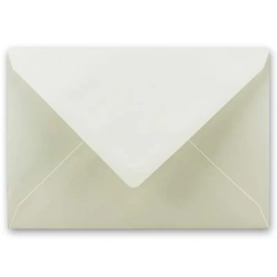 Abbildung von 50x Briefumschläge DIN C6 11,4 x 16,2 cm mit Nassklebung Farbe: Creme Grammatur: 90 Gramm pro m² Marke: NEUSER PAPIER