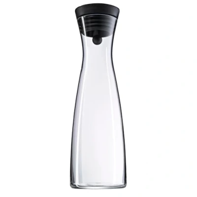 Abbildung von WMF Basic Wasserkaraffe 1,5 liter, Glaskaraffe mit Deckel, Silikondeckel, CloseUp Verschluss
