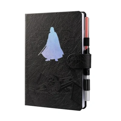 Abbildung von Grupo Erik Notizbuch A5 mit Laserschwert Stift Star Wars Darth Vader Dotted Klein Reisetagebuch zum selberschreiben Bullet Journal Tagebuch Mädchen und Jungen