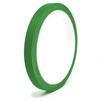 Abbildung von Finest Folia 10 Meter Matt Zierstreifen Auto LKW Motorrad Boot Modellbau Basteln DIY Deko Dekorstreifen Seitenstreifen Klebestreife selbstklebend (Grasgrün matt, 8mm Breite)