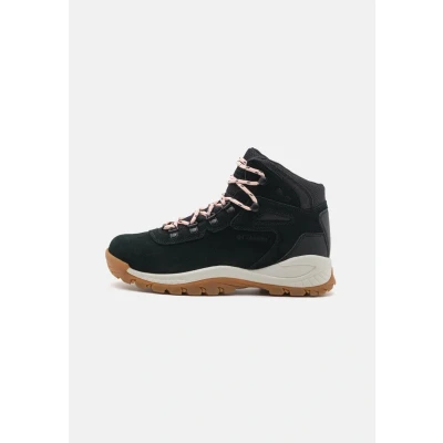 Abbildung von Columbia Newton Ridge PLUS Waterproof Amped Hikingschuh, Damen, Größe: 41.5, Black/blush rose Schuhe