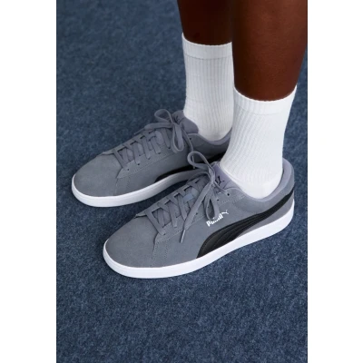 Abbildung von Puma Smash 3.0 Unisex Sneaker low, Größe: 39, Gray/black/white Leder
