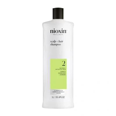 Abbildung von Nioxin Scalp + Hair System 2 Shampoo Tiefenreinigungsshampoo für unbehandeltes, sichtbar dünner werdendes Haar mit Biotin, Koffein &amp; Niacinamid (1 l)
