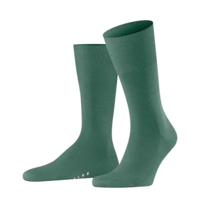 Abbildung von FALKE Herren Socken Airport M SO Wolle Baumwolle einfarbig 1 Paar, Grün (Caiman 7998), 41 42