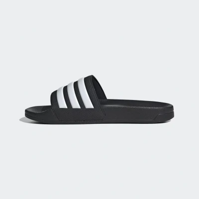 Abbildung von adidas Performance Adilette Shower Unisex Badesandale für Kinder, Größe: 29, Core black/footwear white Schuhe