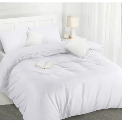 Abbildung von Utopia Bedding Bettwäsche 200x200 Set Mikrofaser Bettbezug cm + 2 Kissenbezüge 50x75 Weiß