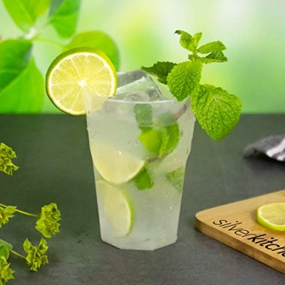 Abbildung von Silverkitchen 30 Cocktailbecher 300ml flexible Mehrwegbecher wiederverwendbar Cocktail Becher transparent aus PP Plastik Made In Germany