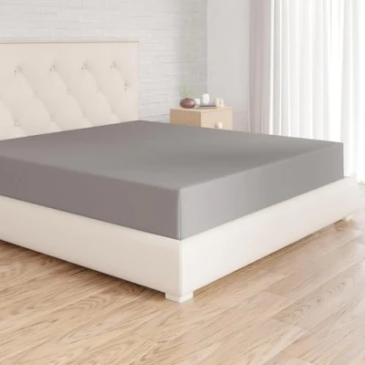 Abbildung von Amazon Basics Spannbettlaken, 150 x 200 30 cm, Mikrofaser, Spannbetttuch Matratzenhöhe bis Dunkelgrau