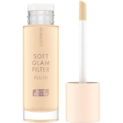 Abbildung von Catrice Soft Glam Filter Fluid, Basis, Nr. 002, Nude, pflegend, natürlich, glänzend, strahlend, vegan, ölfrei, ohne Parfüm, Alkohol, 1er Pack (30ml)