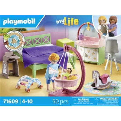 Abbildung von PLAYMOBIL MyLife 71609 Schlafzimmer mit Babyspielecke, und Zwei Figuren, zu über 80 % aus recycelten biobasierten Materialien, detailreiches Spielzeug für Kinder ab 4 Jahren