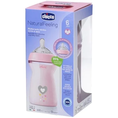 Abbildung von Chicco Natural Feeling Anti Kolik Babyflasche 6+ Monate 330 ml, Babyfläschchen mit Weichem und Flexiblen Silikon Sauger, Eignet sich in Kombination zum Stillen, Pink