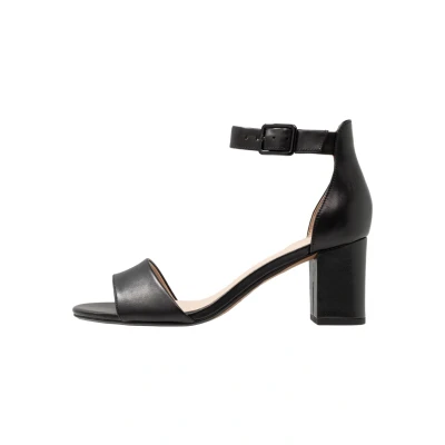 Abbildung von Clarks DEVA MAE Riemensandalette, Damen, Größe: 36, Black Schuhe