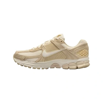 Abbildung von Nike Sportswear ZOOM Vomero 5 Sneaker low, Damen, Größe: 40, Beach/sail/light khaki/pale ivory Leder/synthetik