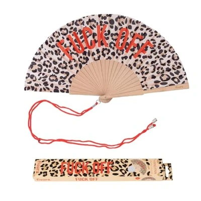 Abbildung von FISURA Handfächer aus Holz Mit der Aufschrift F*ck off“. Trendiges, gewagtes Accessoire Leopardenmuster und roten Details, ideal für heiße Tage. Aufhänger. Maße: 42,5 x 23 cm