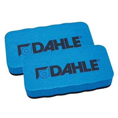 Abbildung von Dahle Whiteboard Schwamm (Magnetischer Wischer für Trockenreinigung auf vielen Oberflächen) blau (Schwamm, Blau, 2) (Schwamm Doppelpack Blau)