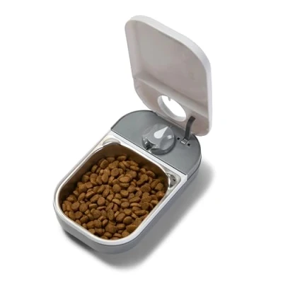 Abbildung von Closer Pets C100 Einzelmahlzeit Timer gesteuerter Futterautomat Für Haustiere Katzen und kleine Hunde Nass oder Trockenfutter mit Edelstahlnapfeinsatz bis zu 400 g Weiß