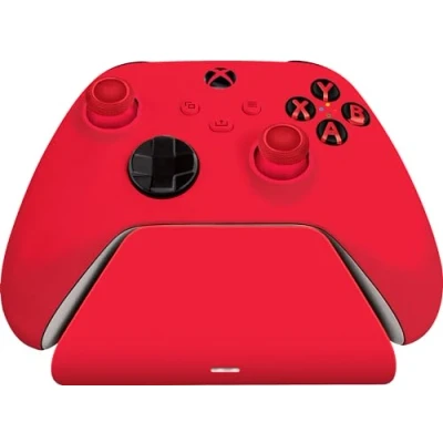 Abbildung von Razer Universelle Schnellladestation Schnellladegerät für Xbox Controller (Universelle Kompatibilität, Magnetkontaktsystem, Passend zu jedem Controller) Pulse Red