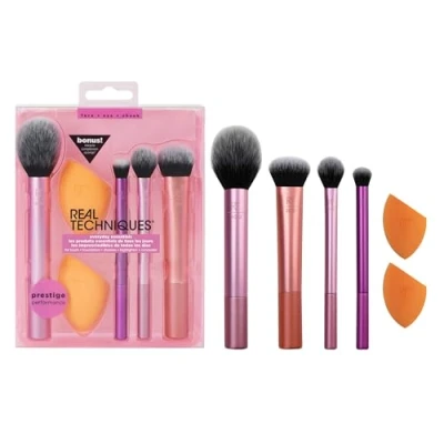 Abbildung von Real Techniques Everyday Essentials + Make up Schwamm Set, 4 Pinsel und 2 Blender Schwämme, für Foundation, Rouge, Bronzer, Lidschatten Puder, synthetische Borsten, 6 teiliges Set