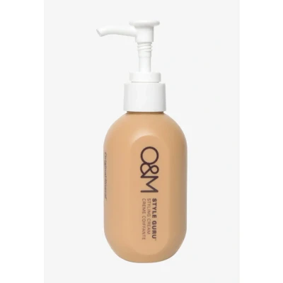 Abbildung von O&amp;M Style Guru Lightweight Styling Cream (150ml) Stylingcreme für Halt &amp; Pflege Ohne Sulfate, Parabene Silikone Sanfter natürliche Looks PETA zertifiziert, vegan, Made in Australia