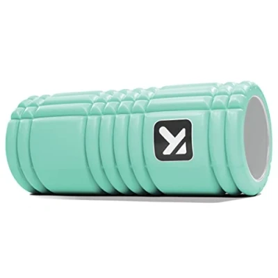 Abbildung von TriggerPoint Grid Faszienrolle mit Kostenlosen Online Videos, Kompakte Massagerolle, Tragbare und Vielseitige Faszienrolle, Mint, 13&#039;&#039;/33cm