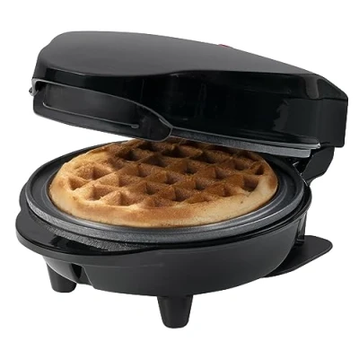 Abbildung von Bestron Mini Waffeleisen für klassische Waffeln, kleiner Waffelmaker mit Antihaftbeschichtung, Kindergeburtstage, Familienfeiern, Ostern oder Weihnachten, 550 Watt, Farbe: Schwarz
