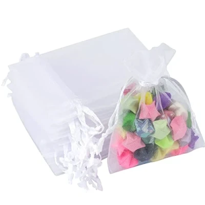 Abbildung von G2PLUS 100 Stück Weiß Organzasäckchen, 7x9 CM Kleine Geschenk Organzabeutel, Hochzeit Organza Beutelchen mit Kordelzug Sie als Bonbonsbeutel, Schmuckbeutel, Geschenkbeutel