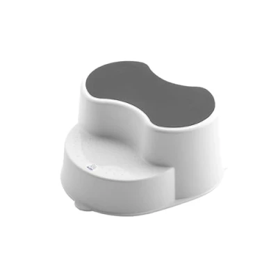 Abbildung von Rotho Babydesign TOP Kinderschemel recycelt Tritthocker Trittschemel Trittleiter Kindertreppe Antirutschfläche Weiss
