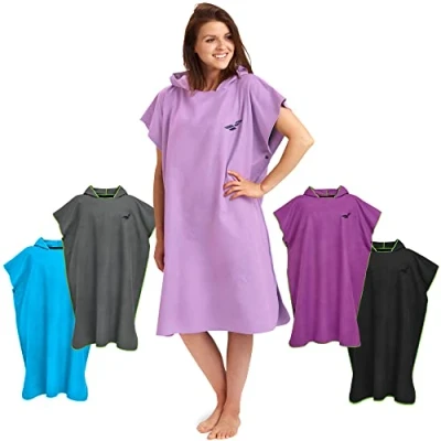 Abbildung von Fit Flip Surf Poncho Mikrofaser Umkleidehilfe Strand Badeponcho für Erwachsene Handtuch schnelltrocknend Strandponcho Surfer Surfponchos Ultraleicht (Größe L, Flieder)