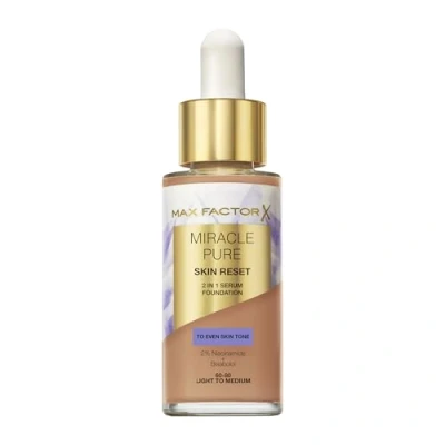 Abbildung von Max Factor Miracle Pure Skin Reset Foundation, 2 in 1 Serum und flüssige natürliche Deckkraft mit mattem Finish, Komplex, Fb. 60 80 Light to Medium