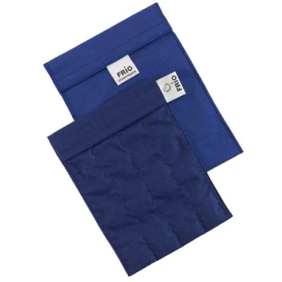 Abbildung von FRIO GROßE Diabetiker Insulin Kühltasche 19 x 14 cm Blau Für bis zu 4 Pens Kühlt mit kaltem Wasser I Keine Kühlakkus notwendig Wiederverwendbar