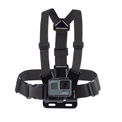 Abbildung von Amazon Basics Verstellbares Brustgurt Halterungsset für GoPro und Actionkameras, Leicht &amp; Bequem, Schwarz
