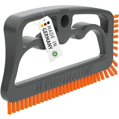 Abbildung von FUGINATOR® Fugenbürste Recycling grau/orange Reinigungsbürste zur Fugenreinigung in Bad, WC, Küche usw. Reinigung von Wand und Bodenfliesen Handliche Bürste für Fugen Fliesen