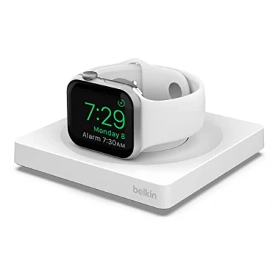 Abbildung von Belkin Apple Watch Ladegerät, MFi zertifiziertes drahtloses Ladepad mit Weckermodus, minimalistisches Design, inklusive USB C Kabel für die Series 8, 7, 6, Ultra und mehr