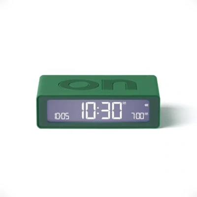 Abbildung von Lexon Flip Mini Reisewecker, digitaler LED Wecker mit On/Off Funktion, Einstellbarer Helligkeit, wiederaufladbar und berührungsempfindlich, ideal als Nachttisch Grün