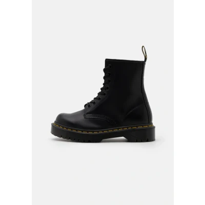 Abbildung von Dr. Martens 1460 BEX 8 EYE BOOT Unisex Schnürstiefelette, Größe: 36, Black smooth Schuhe